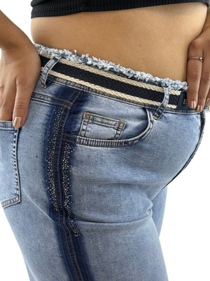 Carmito Büyük Beden Denim Kemerli Yüksek Bel Taş Işlemeli Boru Paça Kadın Pantolon