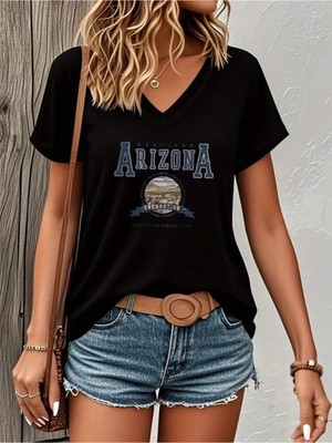 Mercoledi Arızona Baskılı Kadın Oversize V Yaka T-Shırt