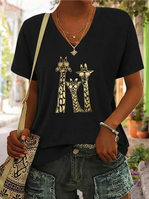 Mercoledi Zürafa Baskılı Kadın Oversize V Yaka T-Shırt