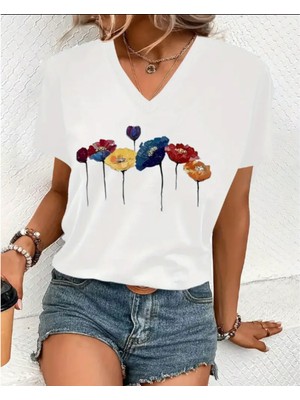 Mercoledi V Yaka Çiçekler Baskılı Oversize Tişört