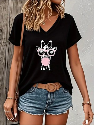 Mercoledi Gözlüklü Zürafa Baskılı Kadın Oversize V Yaka T-Shırt