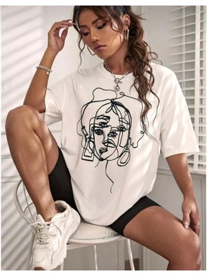 Mercoledi Kadın Yüz Baskılı Oversize Bisiklet Yaka T-Shirt