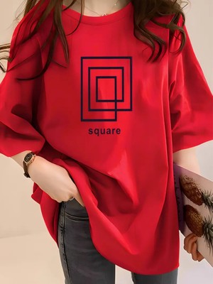 Mercoledi Square Baskılı Oversize Tişört