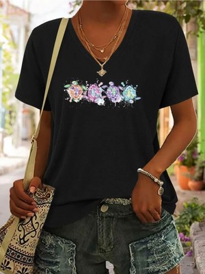 Mercoledi Minik Kaplumbağalar Baskılı Kadın Oversize V Yaka T-Shırt