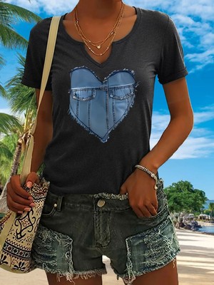 Mercoledi Kadın Kot Desenli Baskılı Yarım V-Yaka Kollu Regular Kalıp Rahat T-Shirt