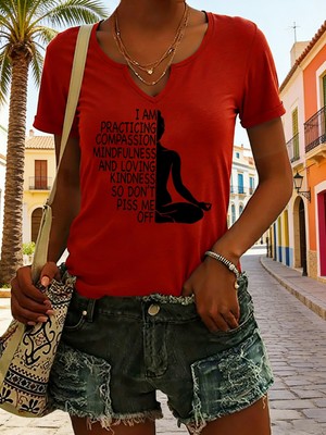 Mercoledi Kadın Yoga Baskılı Yarım V-Yaka Kollu Regular Kalıp Rahat T-Shirt