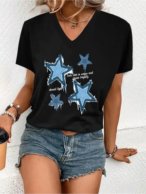 Mercoledi Mavi Kalpler Baskılı Kadın Oversize V Yaka T-Shırt