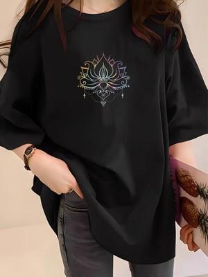 Mercoledi Renkli Lotus Baskılı Oversize Tişört