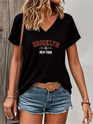 Mercoledi Brooklyn New York Baskılı Kadın Oversize V Yaka T-Shırt
