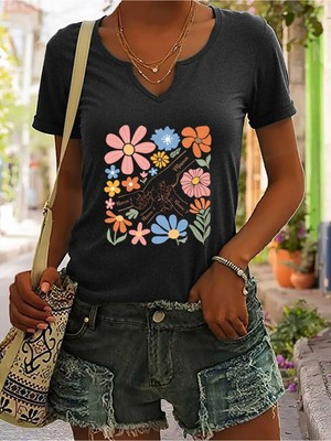 Mercoledi Kadın Baskılı Yarım V-Yaka Kollu Regular Kalıp Rahat T-Shirt