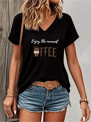 Mercoledi Enjoy Coffee Baskılı Kadın Oversize V Yaka T-Shırt