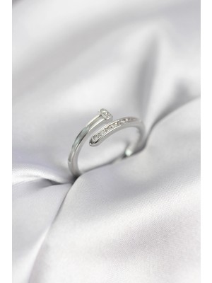 Clariss Üreticiniz Zirkon Taşlı Gümüş Renk Yassı Çivi Model Kadın Yüzük 481348