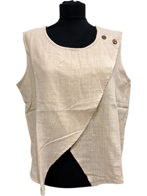 Phuti Asimetrik Kesim Ahşap Düğme Detaylı Bluz