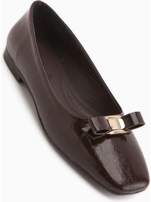 Limoya Darin Kahve Fiyonk Detaylı Küt Burun Babet