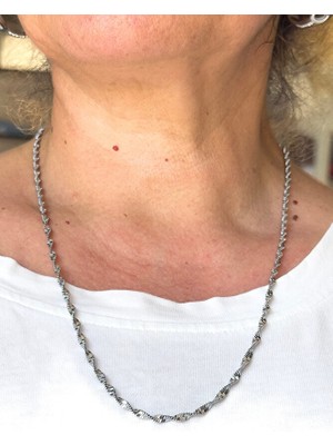 Biuti Gümüş Renk Çelik Burmalı Kolye, Hediyelik Çelik Burgu Zincir