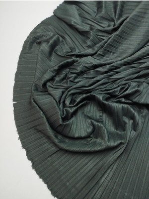 Kumaş Parça Koyu Yeşil Renkte Pliseli Jarse Kumaş En: 145 cm