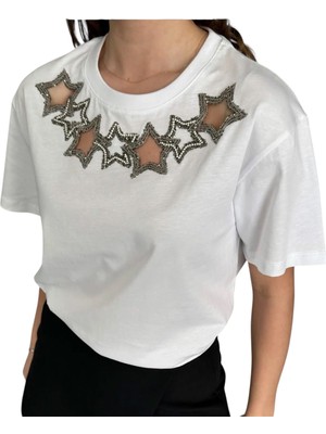 Phuti Işlemeli Yıldız Detaylı Tişört