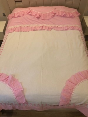 Mor Tırtıl El Işi Dantel Işlemeli Pembe Beyaz Çift Kişilik Pike Çeyizlik Hediyelik