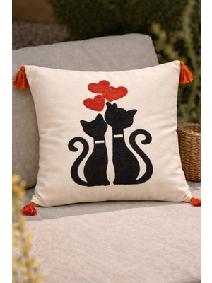 Shopyteks Romantik Kedi Motifli Dekoratif Kırlent Kılıfı (Iç Dolgusuz)