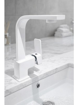 Beyaz Kare Banyo Lavabo Bataryası Musluğu Beyaz Krom Lavabo Bataryası