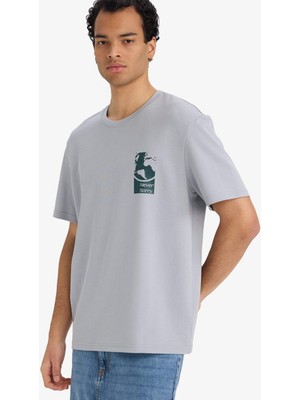 DeFacto Nefes Alabilen Baskılı TIŞÖRT F8122AX26SP