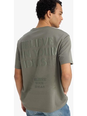 DeFacto Nefes Alabilen Baskılı Tişört F9697AX26SP