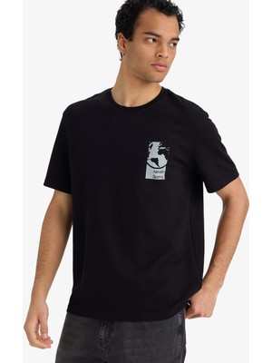 DeFacto Nefes Alabilen Baskılı TIŞÖRT F8122AX26SP