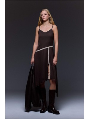 DeFacto Asimetrik Kalp Yaka Tül Kolsuz Midi Elbise H0632AX26SP