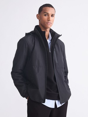 LC Waikiki Lacivert Standart Kalıp Kapüşonlu Erkek Yağmurluk