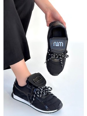 Zerenyus Dissa Siyah Bağcıklı Paraşüt Detaylı Kadın Spor Ayakkabı