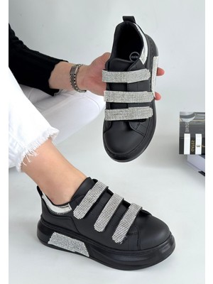 İsmiyle Al Elika Siyah Cilt Cırt Cırtlı Spor Ayakkabı