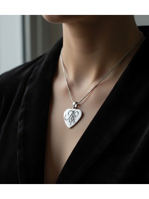 Medo E-Konsept Aşk Yazılı Gümüş Kaplama Kalp Çelik Kolye