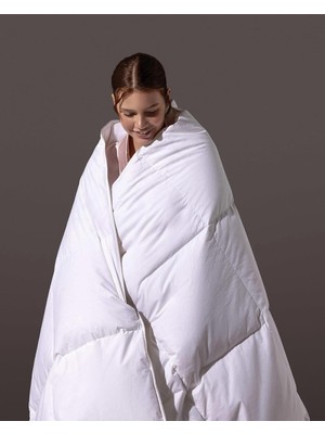 Hype Store Madame Coco Edmon Tek Kişilik Kaz Tüyü Yorgan - Beyaz