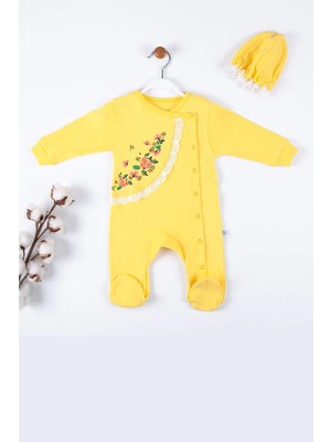 İsmiyle Al Çiçek Nakışlı Şapkalı % 100 Pamuk Kız Bebek Tulumu