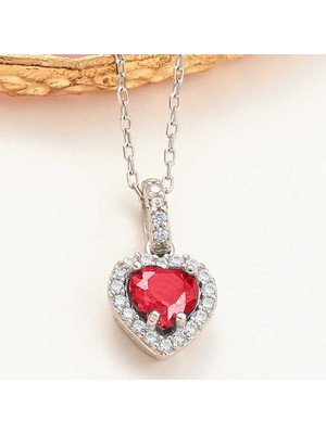 Esranın Dünyası 925 Ayar Gümüş Kırmızı Taşlı Kalpli Kadın Kolye T8053 (997) RSEAS34-ESRDNS