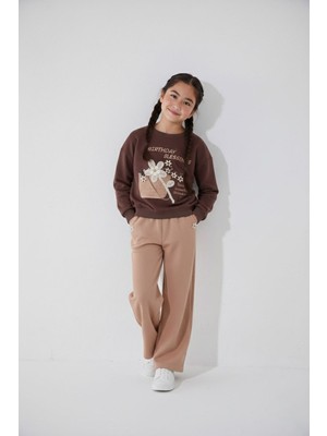 Cansın Mini Kahverengi Papatya Nakış Detaylı Jean Pantolonlu Kız Çocuk 2li Takım 23514
