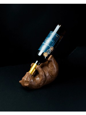 Figürcüm Ayı Figürlü Şarap Standı – Dekoratif Şarap Şişesi Tutucu Masa Üstü Aksesuar