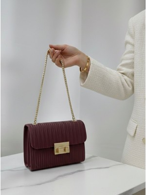 Addy Bordo Çizgili Desenli Gold Zincir Askılı Portföy Omuz ve El Çantası E19B13