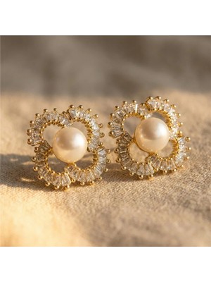 Zeino Yonca Form Halka İçinde İncili Küpe 14K Altın Kaplama - 18 mm