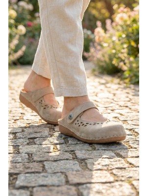 Gezer Yazlık Kadın İç Tabanı Hakiki Deri Cırt Cırtlı Terlik