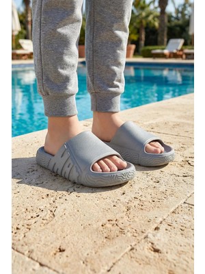 Gezer Yazlık Erkek Çocuk Eva Islak Zemine Uygun Ev Bahçe Banyo Havuz Terlik