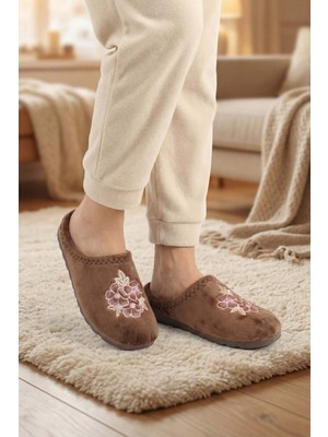 Gezer Kadın Kışlık Çiçek Desenli Ev Bahçe Gondol Terlik