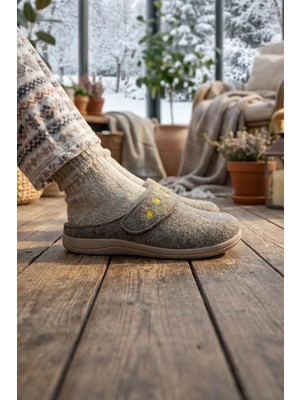 Gezer Kadın Kışlık Nakışlı Tasarım Cırtlı Ayarlanabilir Rahat Taban Ev Bahçe Terlik