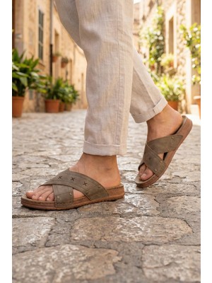 Gezer Yazlık Erkek Suni Deri Rahat Taban Günlük Terlik