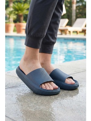 Gezer Yazlık Islak Zemine Uygun Kadın Terlik10