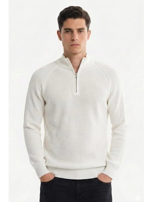 Sabri Özel Ekru Slim Fit Dokulu Fermuarlı Yarım Balıkçı Yaka Erkek Triko Kazak