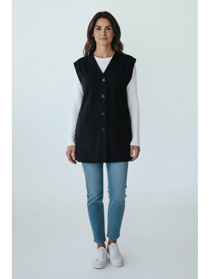 Ece Giyim Penye Düğmeli Kısa Anne Yelek Siyah Örme Kumaş ile Rahat ve Şık Tasarım