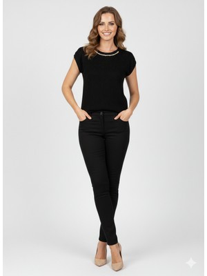 On Triko Yakası Taşlı Bluz 70418