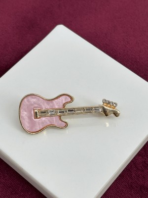 Calista Aksesuar Pembe Sedef Yansımalı Elektro Gitar Figürlü Gold Broş