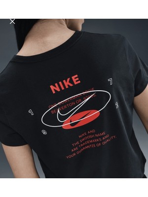 Nike Sportswear Classics Plus Bol Kalıp Siyah Kadın T-Shirt IH8506-010